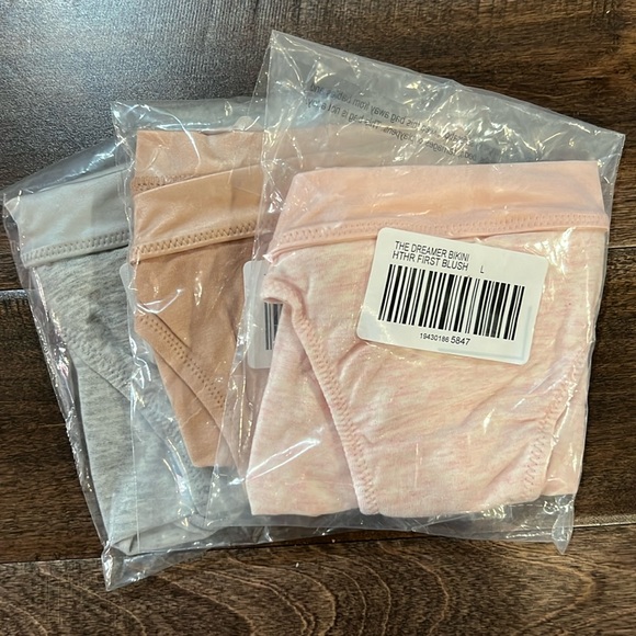 3 pair Soma TellTale Dreamer Bikini - Picture 1 of 10